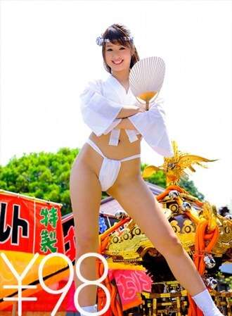 DV-1416 みいななの作品をお手頃価格で！お祭りだ、セックスだ！入口では法被を着た全裸の美々奈々が顔を合わせ合う。神輿を担ぐ男たちに、騎乗位で見せびらかす。神輿がなくなると