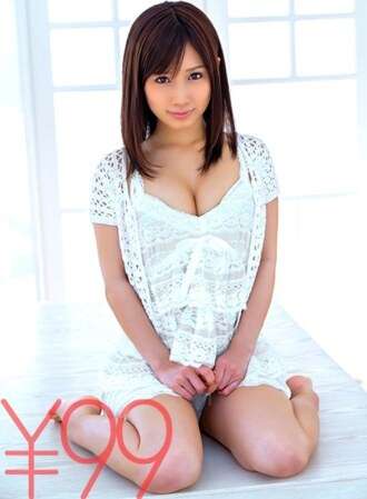 DV-1500 マンコ発達、大量潮吹き。立位後背位、ドキドキ、潮吹き。再挿入前に突然潮吹き。再び突き刺すと、潮吹きが続く。普通にやっても潮吹きが止まらない。美波は腰を振る。