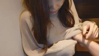 FC2-PPV-4641616 [Non, femme mariée] Une belle ancienne épouse mannequin prend soin de la queue d'un autre homme pour son mari lors d'un tournage de creampie [Bonus de haute qualité]