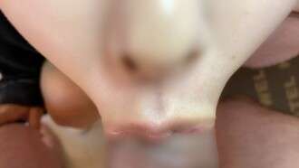 FC2-PPV-4656561 [Sesión privada] Hermosa joven de 22 años con hermosas piernas hace una chupada increíble y lame el ano sin lavar, y luego se corre dos veces seguidas y se traga [se revela la cara completa]