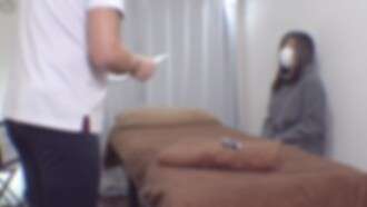 FC2-PPV-4662532 新商品が4月13日まで半額で販売中！【ノー/ナマハメ】白くツルツルした肌の美女が来店しました。仕事が終わってちょっとだけ...