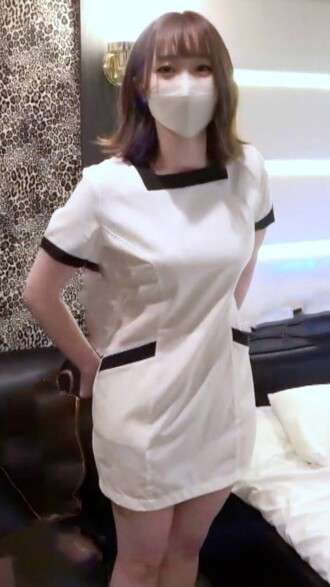 FC2-PPV-4665627 [原创个人拍摄] 在某大型脱毛沙龙工作的戴着G罩杯的人气美女工作人员出现了。裸体插入、抽搐、高潮、在商店不知情的情况下穿着制服，然后出现 w