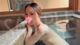 FC2-PPV-4668098 写真家とグラビアモデルが温泉地でこっそり自撮りしていた