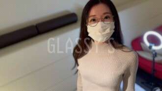 FC2-PPV-4691059 #20 Une japonaise trop mignonne avec des lunettes et des éjaculations massives, du sexe brut