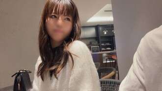 FC2-PPV-4703915 [A married woman who lives for sex] Over 20 orgasms! The wife I met on a dating site was so erotic that I hit the jackpot! When two muscular men fucked her, she rolled her eyes and broke down. [Super orgasm with a huge creampie]