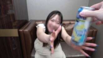 FC2-PPV-4720687 [Total de 3 éjaculations] Une nympho, à la peau claire, éjaculant prématurément et éjaculant prématurément, qui s'est libérée de son limiteur. Elle extrait du sperme pur à 100 % pour son propre plaisir.