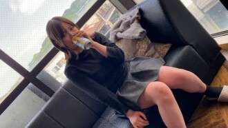 FC2-PPV-4744424 Una dependienta pechugona eyacula de placer ♡ Se emociona mientras coquetea con su amante ♡ Su cuerpo voluptuoso se sacude al ser empujada violentamente, y saca la lengua y hace mueca de placer ♪