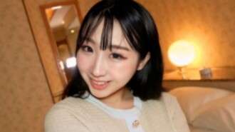 FC2-PPV-4766534 [未经审查] 一个有着可爱、纯真的表情和性感表情的日本美女！里面超级淫荡又令人震惊！与她张大嘴然后愉快地喝醉时的脸的对比实在是太棒了——两个中出