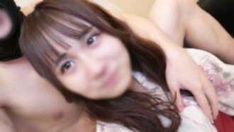 FC2-PPV-4767844 [Lần chụp đầu tiên] Một người phụ nữ xinh đẹp, mảnh mai và có học thức cao với khuôn mặt nửa Nhật Bản được quay lần đầu tiên trong một chiếc yukata vào cuối lễ hội pháo hoa. Với chiếc máy ảnh chĩa vào cô, cô bắn pháo hoa trắng vào người vô tội của mình