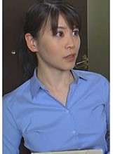 H_1724P068G00002 아파트 단지의 주민회에서 형편없는 이웃에게 탄원서를 전달하러 갔을 때... 전성기의 털이 없는 아내는 불륜에 참지 못하고 황홀감에 몸부림친다.