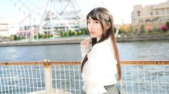 SIRO-5468 “Seorang mahasiswa polos yang telah berkompetisi dalam kontes kecantikan membuat debut AV-nya karena penasaran! Seorang anak berusia 20 tahun yang serius dengan studi dan pekerjaan paruh waktu dan memiliki pacar, tetapi dia sebenarnya seorang gadis terangsang yang berhubungan seks